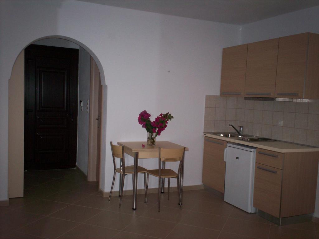 Ferienwohnung Alex Mike Agia Anna  Exterior foto