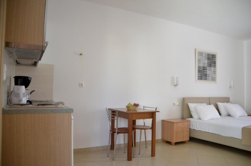 Ferienwohnung Alex Mike Agia Anna  Exterior foto