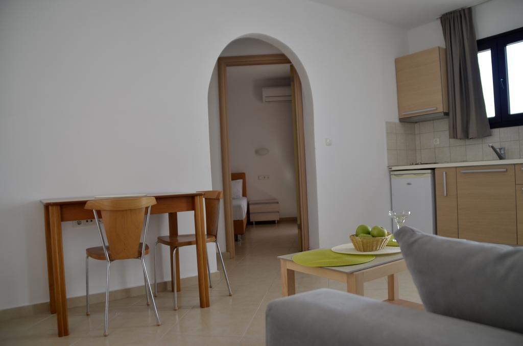 Ferienwohnung Alex Mike Agia Anna  Exterior foto